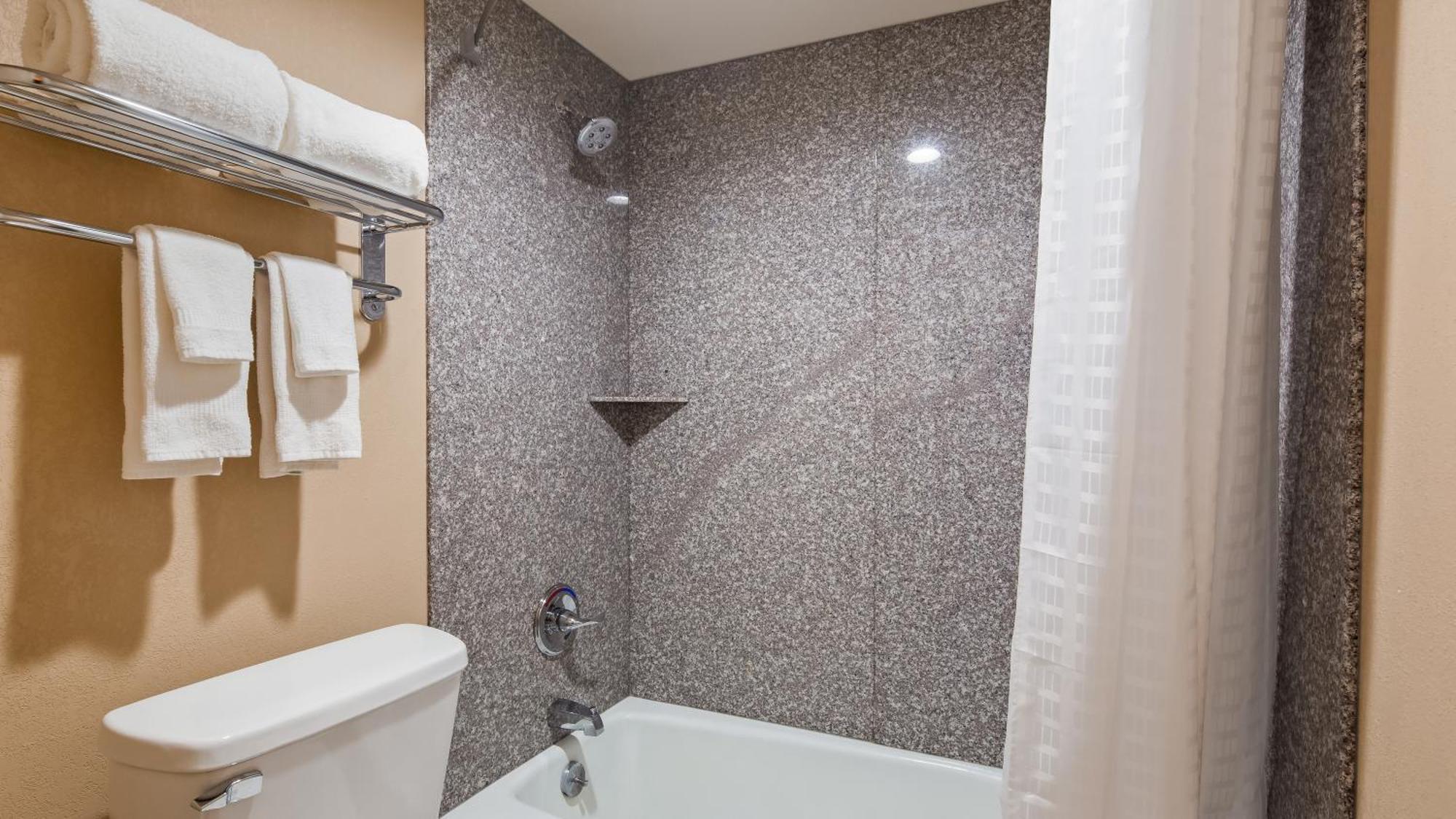 Surestay Hotel By Best Western Tupelo North מראה חיצוני תמונה